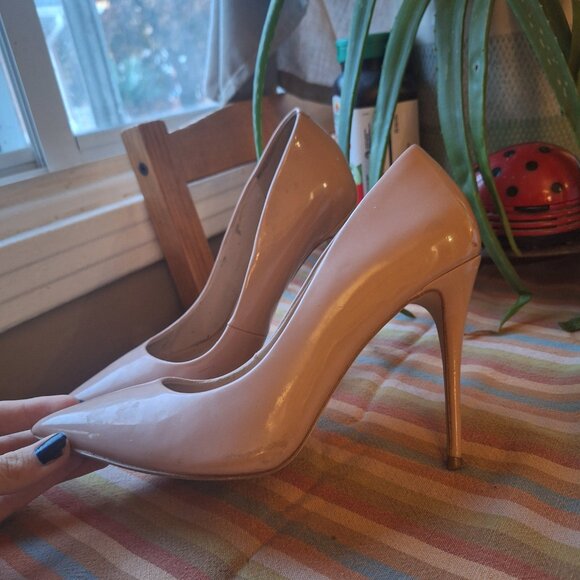 Nude pointy pumps - Picture 2 of 6